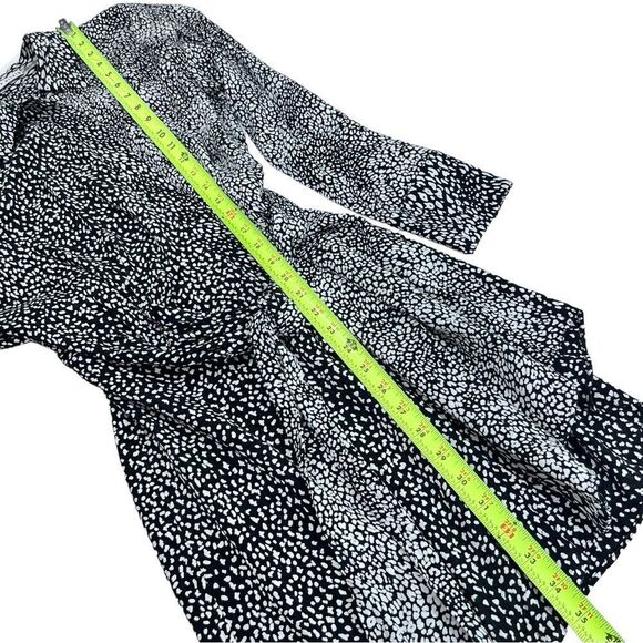 ALICE AND OLIVIA
Jodie Collared Shirt Dress - Picture 12 of 15